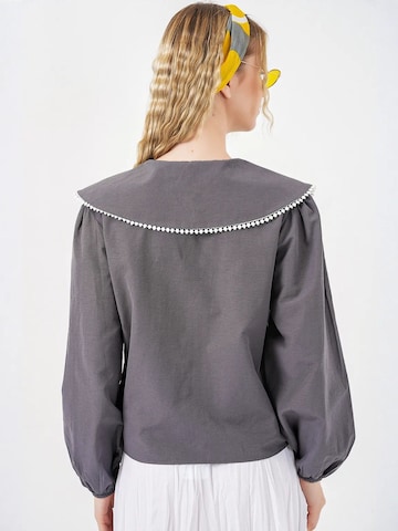 Bigdart Blouse in Grijs