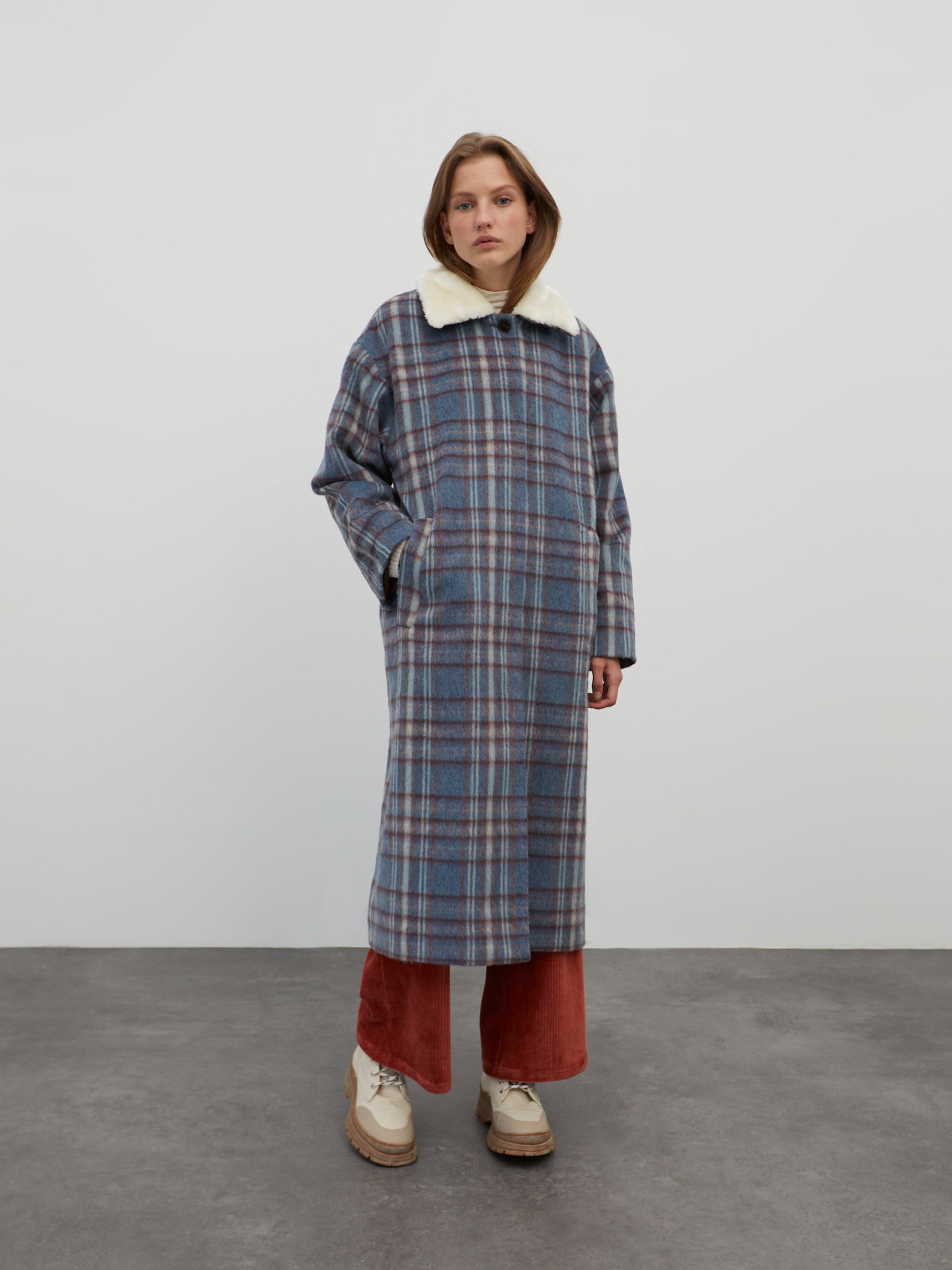EDITED Producten Tussenmantel 'Anouk' Blauw