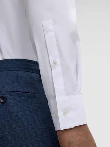 Coupe regular Chemise 'Siro' STRELLSON en blanc