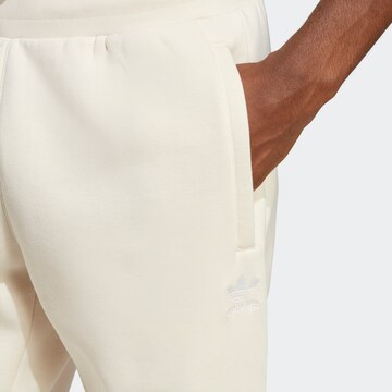 Effilé Pantalon 'Trefoil Essentials' ADIDAS ORIGINALS en beige