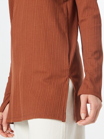 Monki Shirt in Brown