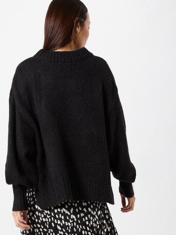 Pull-over 'Aino' Gina Tricot en noir