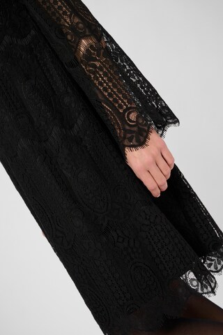 Robe 'Croba' CULTURE en noir