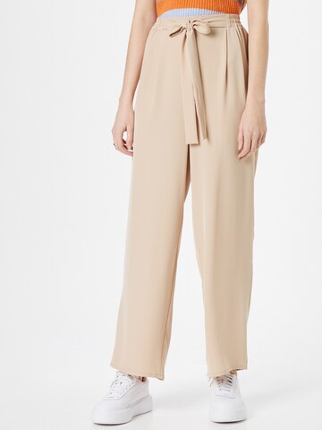 Soyaconcept Pleat-Front Pants in Beige: front