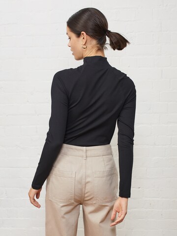 Aligne Shirt 'Eleanor' in Zwart