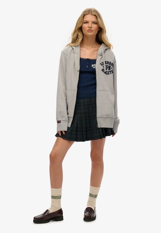 Veste de survêtement Superdry en gris