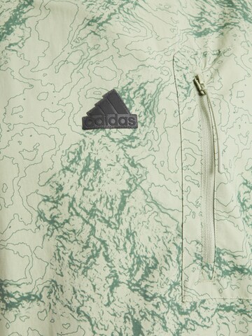 ADIDAS SPORTSWEAR - Chaqueta de montaña 'City Escape' en verde