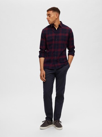 SELECTED HOMME Regular fit Button Up Shirt 'Owen' in Red