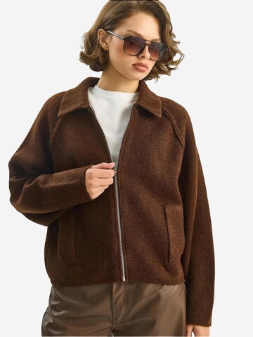 Giacchetta di Bianco Lucci in marrone