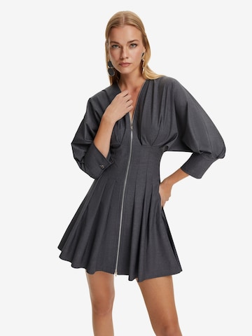 Robe NOCTURNE en gris