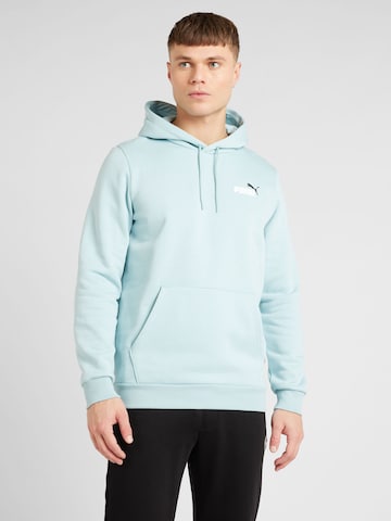 PUMA - Sweatshirt de desporto 'ESS+' em azul: frente