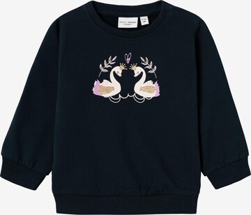 NAME IT Sweatshirt 'VRILLIE' in Blauw: voorkant