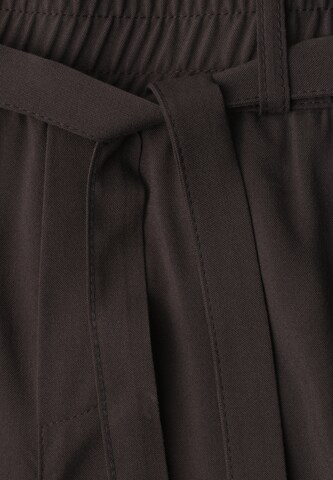 STREET ONE Loosefit Shorts in Braun