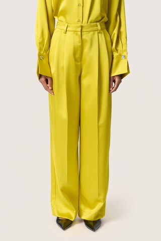 SOAKED IN LUXURY Wide Leg Hose in Gelb: Vorderseite