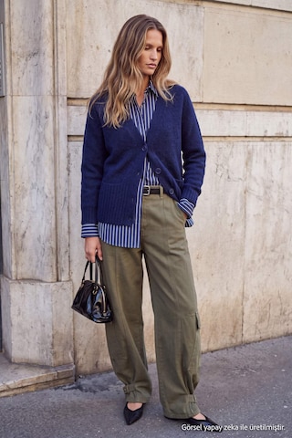 Trendyol Strickjacke in Blau
