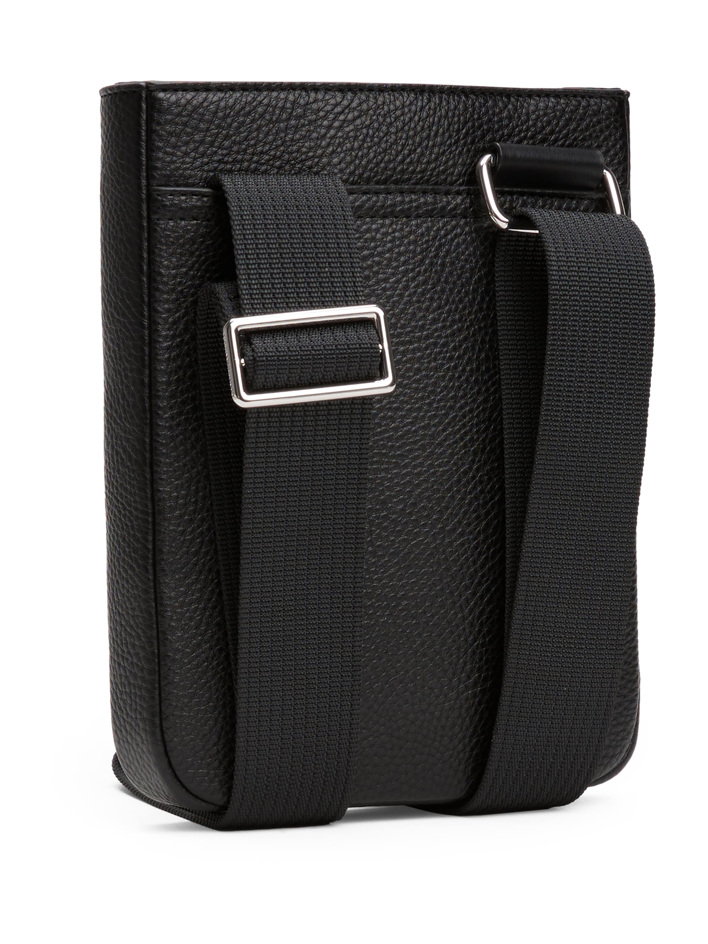 TOMMY HILFIGER Skuldertaske i sort