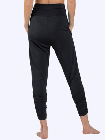 Magadi Regular Sporthose 'Francis' in Schwarz