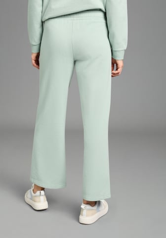 FLASHLIGHTS Loosefit Hose in Grün