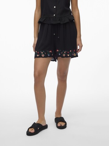 VERO MODA Regular Trousers 'SINA ' in Black: front
