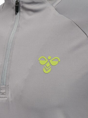 Hummel Sportshirt in Grau