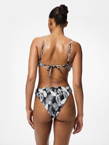 PIECES Bikinibroek 'PCAmy' in Zwart
