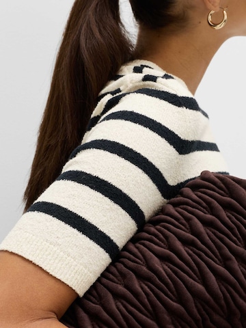 Marks & Spencer Trui in Beige