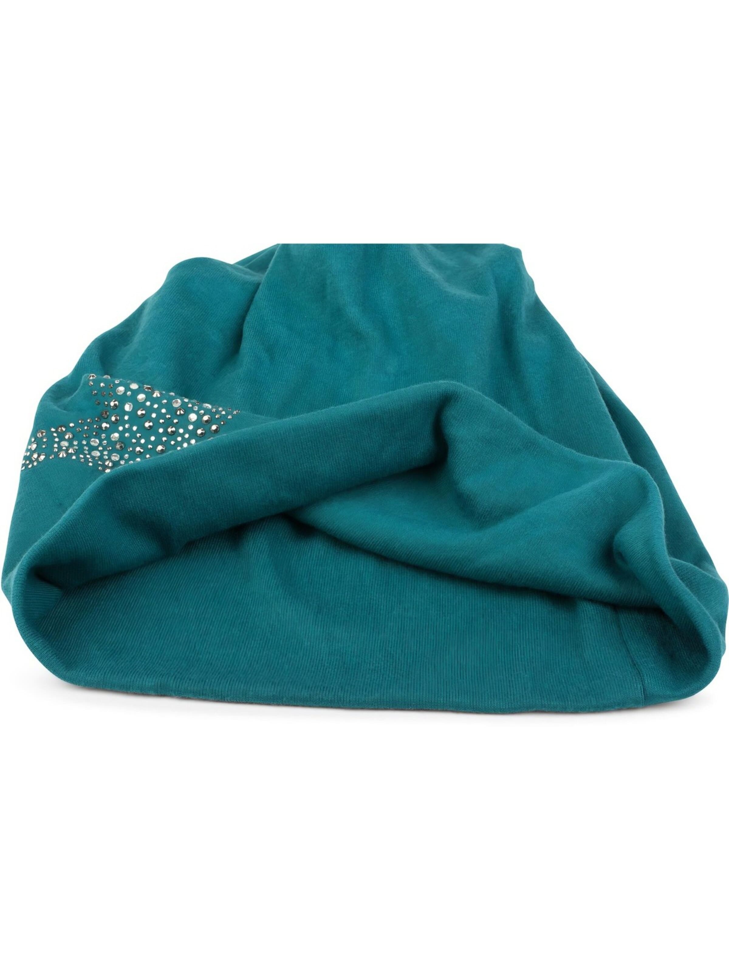 styleBREAKER Mütze 'Beanie Mütze mit Strass Nieten Stern'‌‌‌‌‌‌‌‌‌‌ in Grün