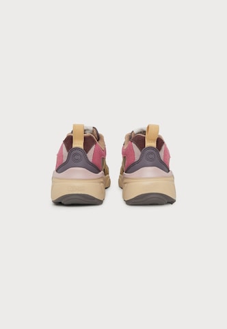 Colmar Låg sneaker 'GARNER F' i beige