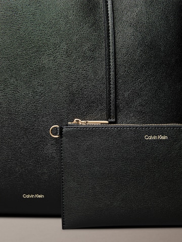 Calvin Klein Shopper i sort