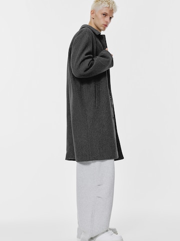 Cappotto di mezza stagione di Pull&Bear in grigio