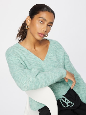 ABOUT YOU Sweater 'Rachel' in Green