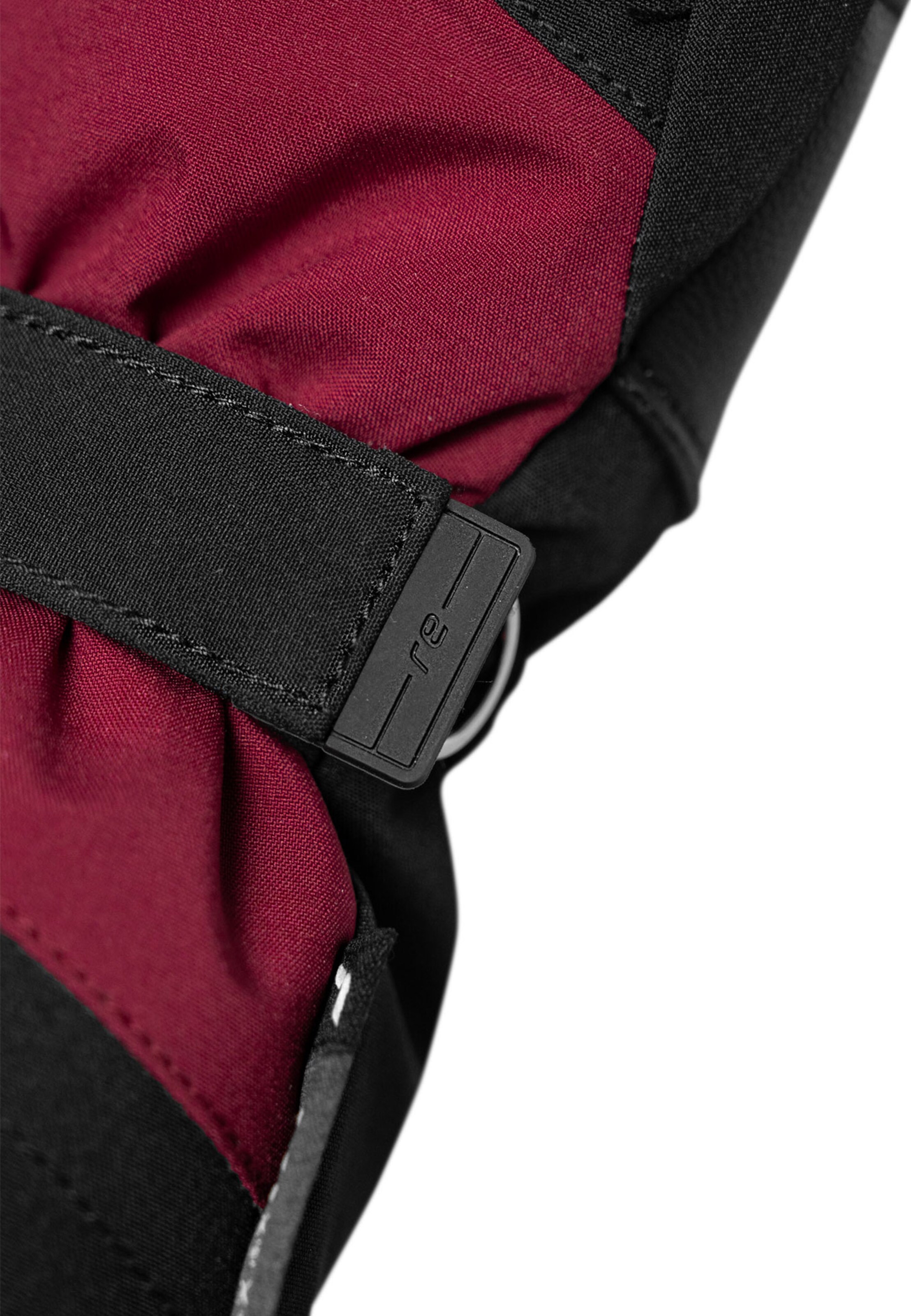 REUSCH Athletic Gloves in Red