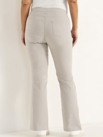 évasé Pantalon Cellbes of Sweden en beige