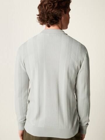 Next Pullover i grå