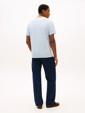 TOMMY HILFIGER T-Shirt 'ESSENTIAL' in Blau