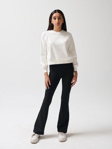 Sweat-shirt NoWear en blanc