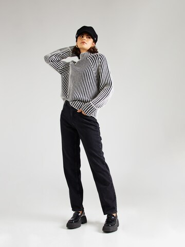 OBJECT Regular Jeans 'Sava Ellen' in Black