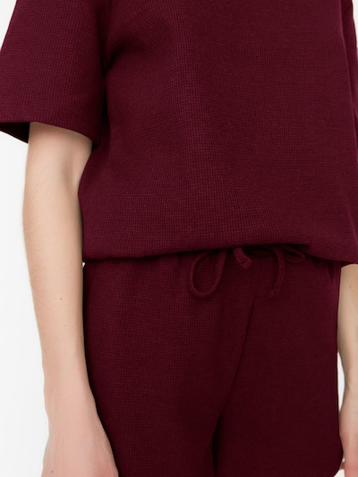 Trendyol Shorty en bourgogne, Vue avec produit