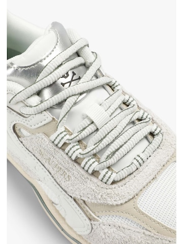 Baskets basses 'Scmetro' Scalpers en blanc