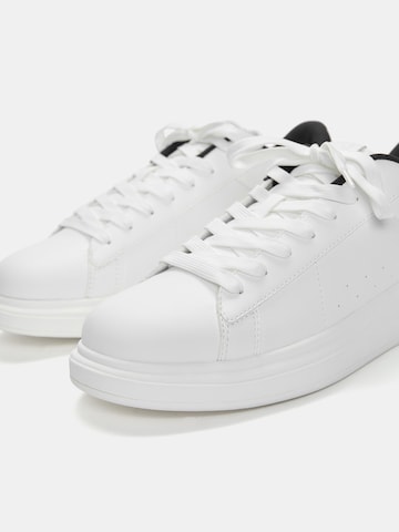 Pull&Bear Platform trainers in White