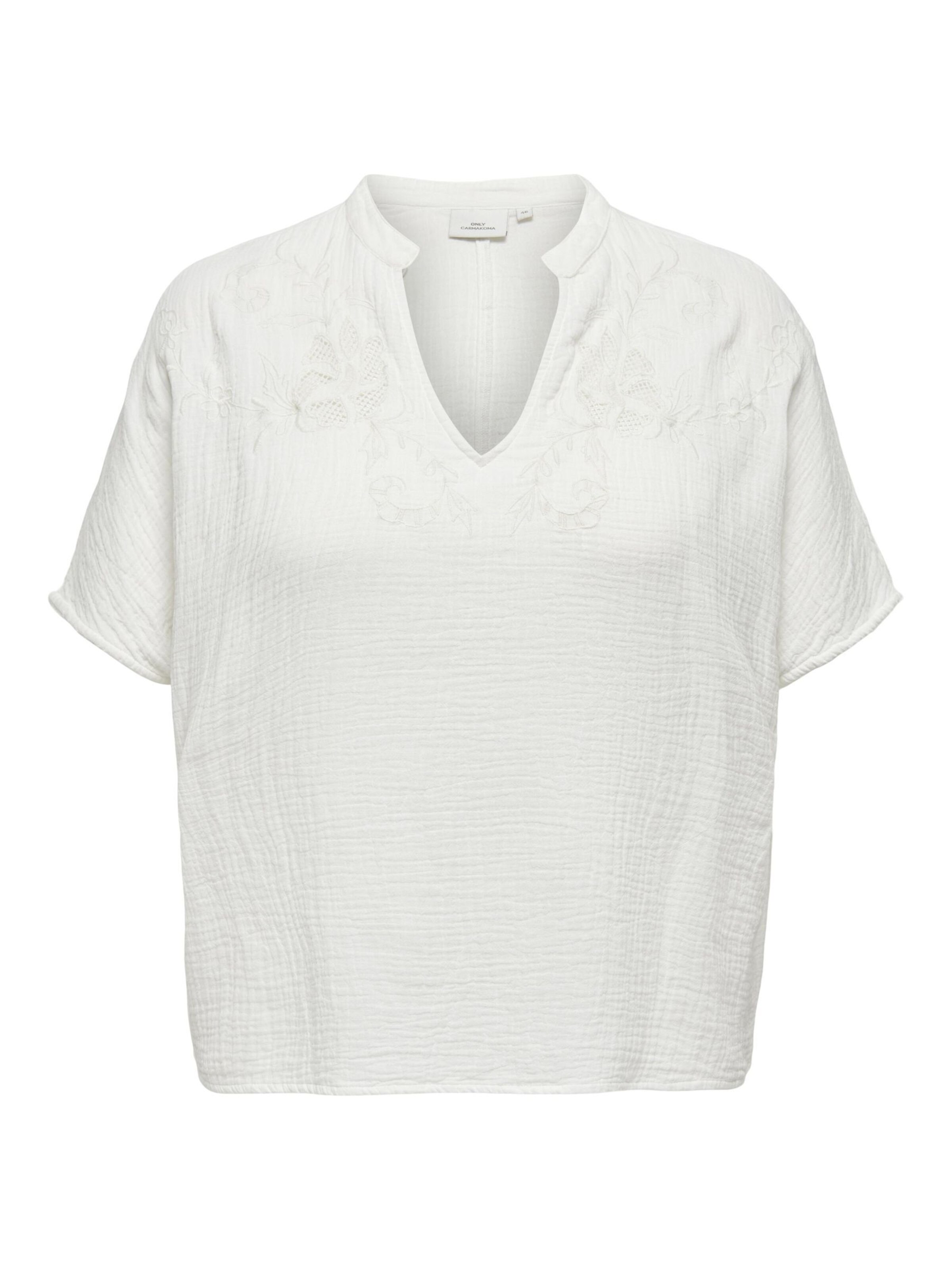 ONLY Carmakoma Blouse in White: front