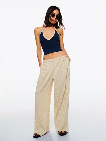 Wide leg Pantaloni con pieghe di Bershka in beige: frontale