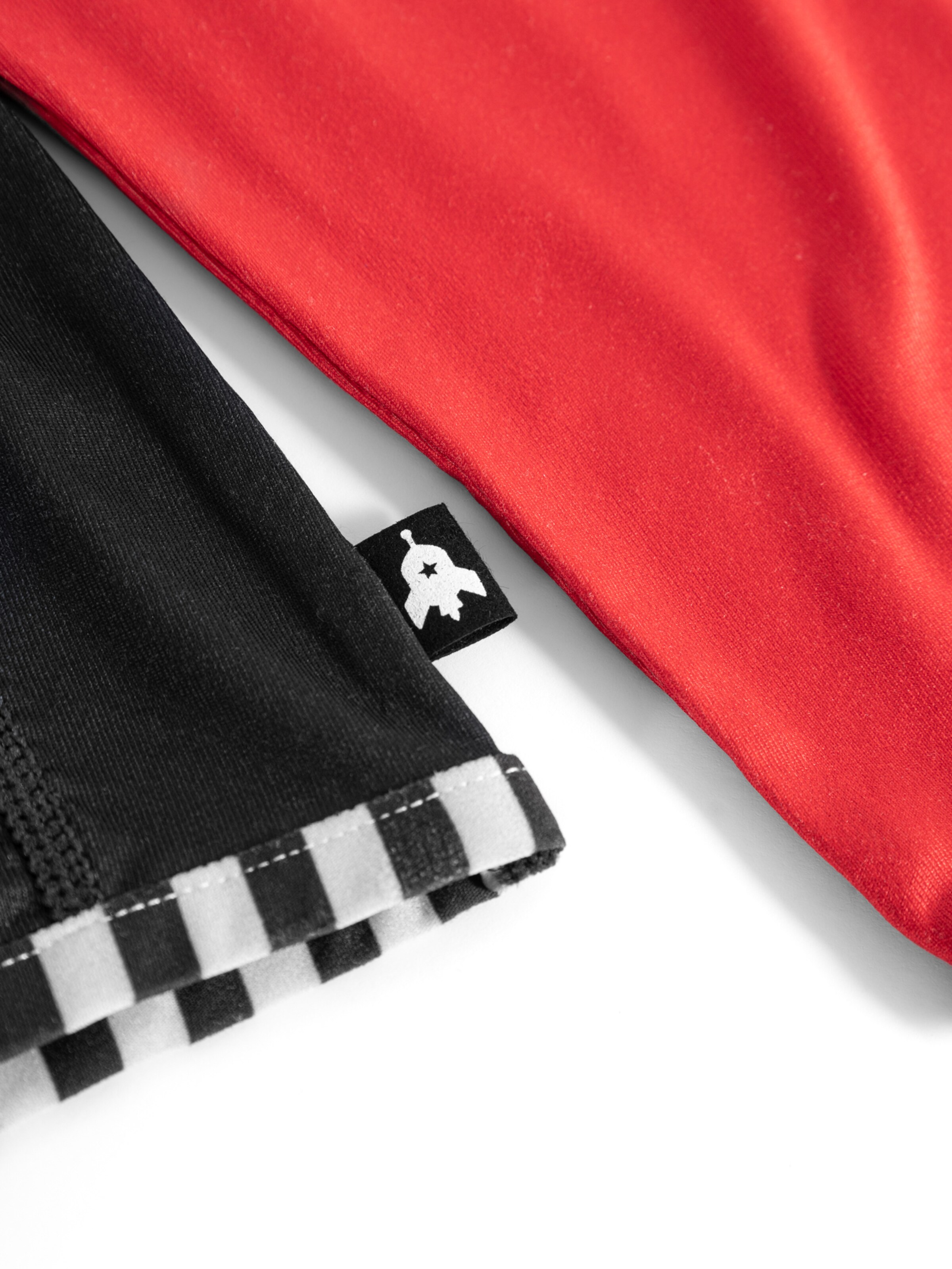 WeeDo Funktionsshirt 'DEVILDO' in Schwarz