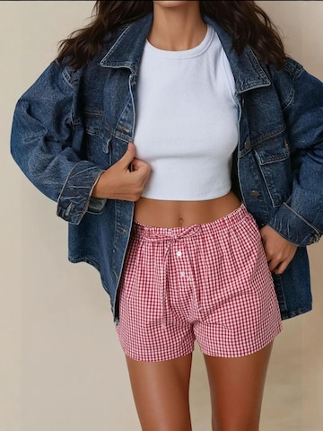 Hiccup Shorts in Rot