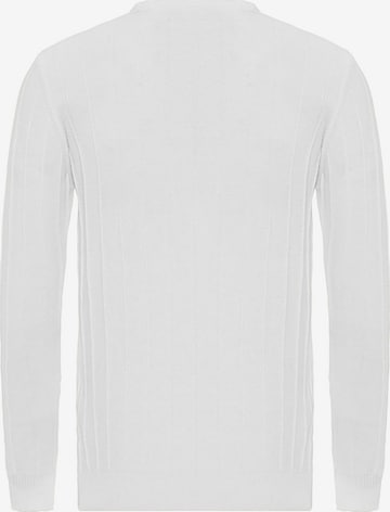 Redbridge Sweater in White