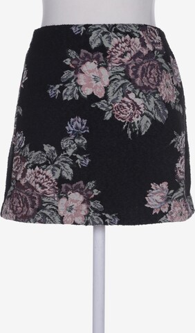 Pins and Needles Skirt in M in Black: front