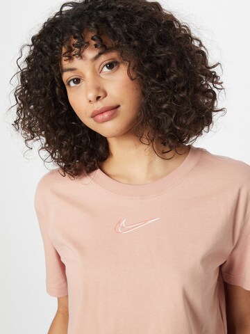 T-shirt Nike Sportswear en rose