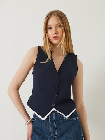 Gilet da completo di Bianco Lucci in blu: frontale