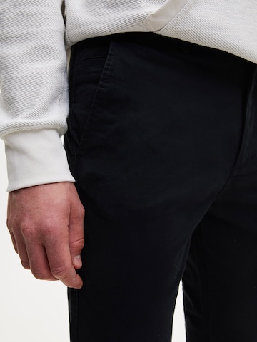 Pull&Bear Regular Trousers in Black