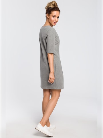 made of emotion - Vestido en gris